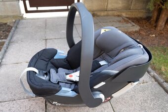 CYBEX Aton 5 granite black 2021 + CYBEX Aton Base 2 Belted - 2