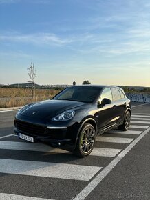 PORSCHE CAYENNE SE - 416HP 880NM - 2