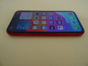 iPhone 11 128GB RED - ZÁRUKA 1 ROK  - DOBRY STAV - 2