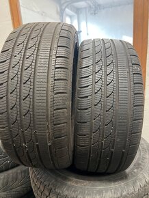 Predám 2 kusy pneu Minerva 225/45R 17 ice plus s210 - 2