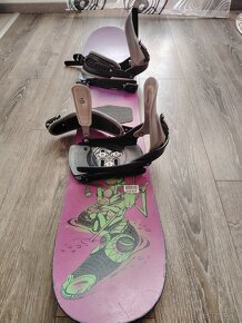 Predám detský snowboard zn. Burton 130 cm - 2