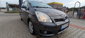 Toyota Corolla Verso 2.2 D-4D (7-miestne) - 2