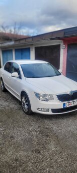 Škoda Superb  8/2011 125kw - 2