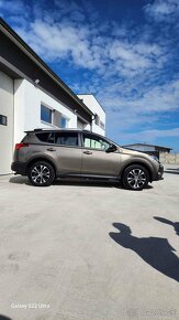 TOYOTA RAV4 AWD 4x4 benzín automat 2,0 hnedá metalíza - 2