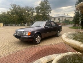 Mercedes W124 250D - 2