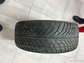 Zimné pneumatiky Goodyear UltraGrip 245/45 R18 100V Runflat - 2