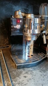 Kávovar DeLonghi - 2