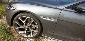 Jaguar XE, R-Sport 2.5t 2015 Benzín - 2