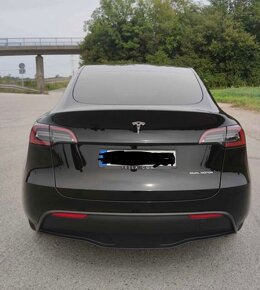 Tesla Model Y 2023 Long Range - 2