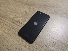 Iphone se 2020 plnefunkcny neblokovany displej nema ziadne s - 2