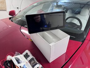 Tesla display - 2