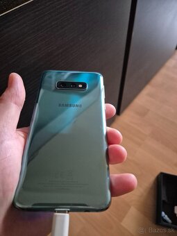 Samsung  S10e - 2