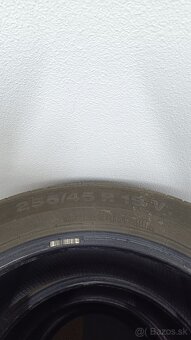 Continental 255/45 R19 - 2