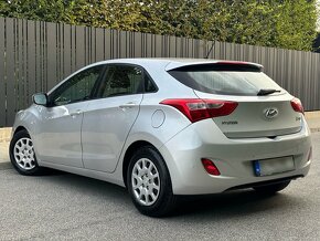 Hyundai i30 1.6 CRDI 81 kW - 2