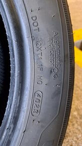 Predám letné Hankook 215/55 R17, 94V - 2