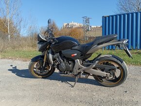 Honda Hornet - 2