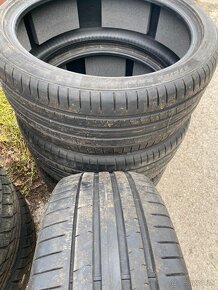 Pirelli 275/35 r21 - 2