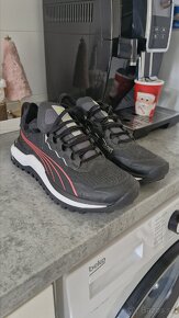 Puma tenisky 40.5 nove - 2