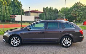 Škoda Superb Combi 2.0 TDI CR  R.V.2011. - 2