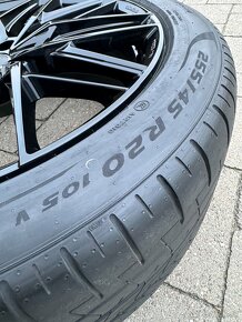 5x114,3 R20 8,5Jx20 Et 45 spolu s pneu 255/45 R20 105V - 2