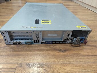 Server HP proliant DL380p g8 2Xeon 16c/32t 72GB RAM 2x10G - 2