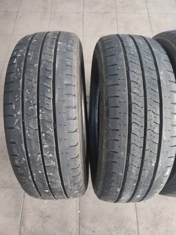 Letne pneu 215/60 r17 C - 2