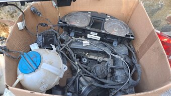 Vw passat b7combi zadne svetla,budiky,airbox,senzory - 2