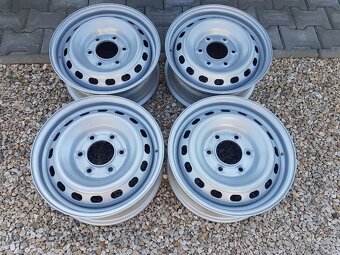 6x139,7 r16 plechové disky Hyundai H300, H1, i800, iMAx - 2