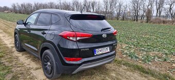 Hyundai Tucson - 2