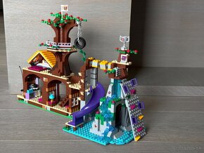 41122 LEGO Dobrodružný tábor dom na strome - 2