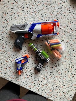 Nerf  pistole - 2