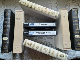 Predám knihové obaly na VHS kazety.. + filmy - 2