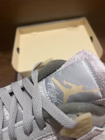 Jordan 4 photon dust 44 - 2