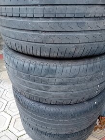 235/40 R19  PIRELLI - 2