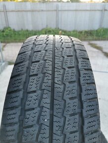 Zimne dodavkove pneu Hankook 215/70 R15 C - 2