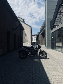 Triumph Trident 660 Matte Jet Black 2022 - 2