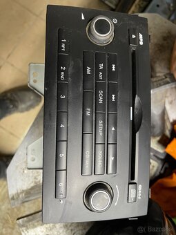 KIA CEED RADIO - 2