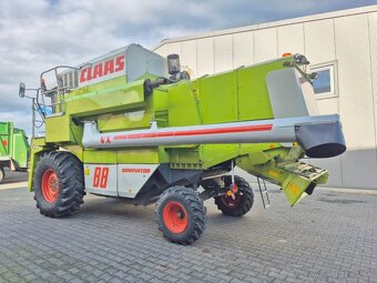 SKLÍZECÍ MLÁTIČKA CLAAS DOMINATOR 88 VX - 2