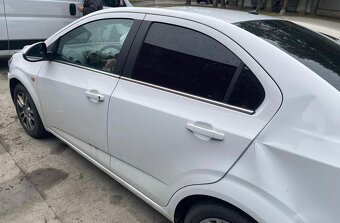 Rozpredám na diely Chevrolet Aveo sedan T300 1.6 85kw - 2