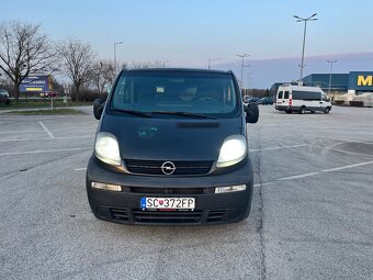 Opel Vivaro 2,5ctdi - 2