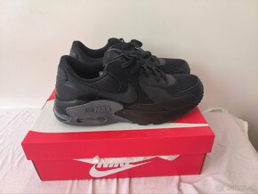 New Nike Air Max Excee 44 EÚ 10,5 - 2