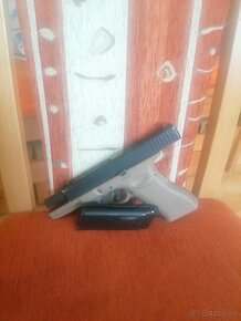 Airsoftova replika glog 17 - 2