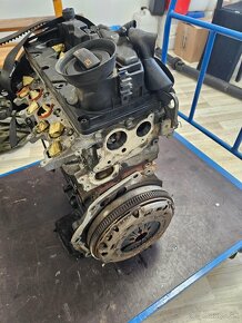 motor VW Skoda 1,6tdi CAY - 2