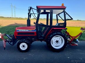 Japonský traktor YANMAR F18D Diesel 3 válec, 18HP - 2