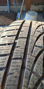 Zimne 225/60 R17 Hankook - 2