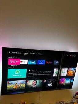 Philips Ambilight TV 65 - 2