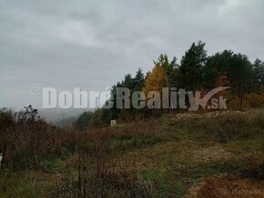 PREDAJ: Pozemok pre rodinný dom na Peknom vŕšku, 752 m2, Bad - 2