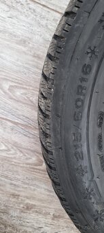 Predám 2xzimné pneumatiky 215/60r16 Dunlop M+S - 2