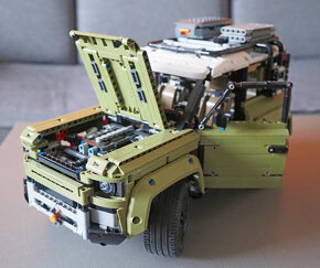 Lego 42110 Land Rover Defender - Technic - 2