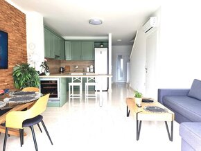 CHORVÁTSKO - Zariadený apartmán s bazénom - VODICE, TRIBUNJ - 2